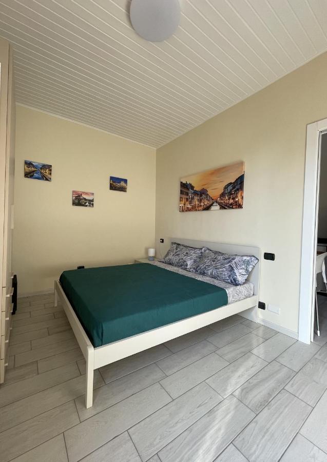 Appartement De Sura - La Terrazza Sul Naviglio à Milan Extérieur photo