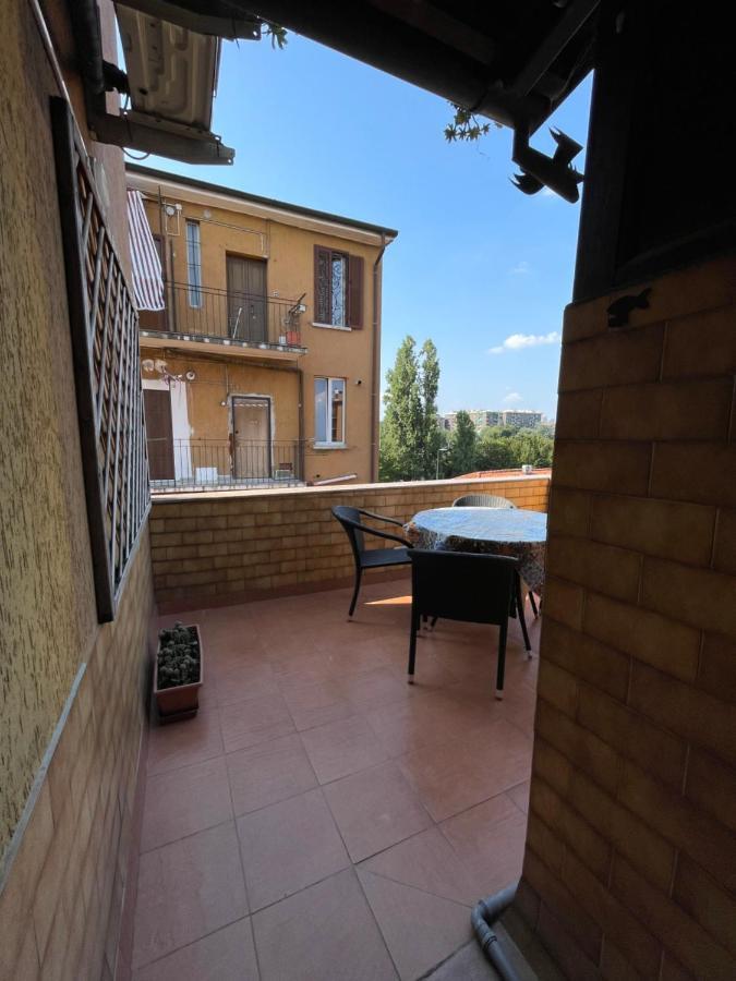 Appartement De Sura - La Terrazza Sul Naviglio à Milan Extérieur photo